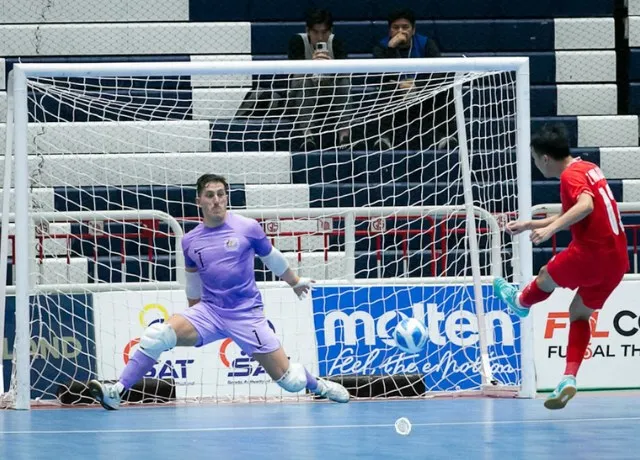 Futsal Việt Nam ngược dòng thần kỳ trước Australia